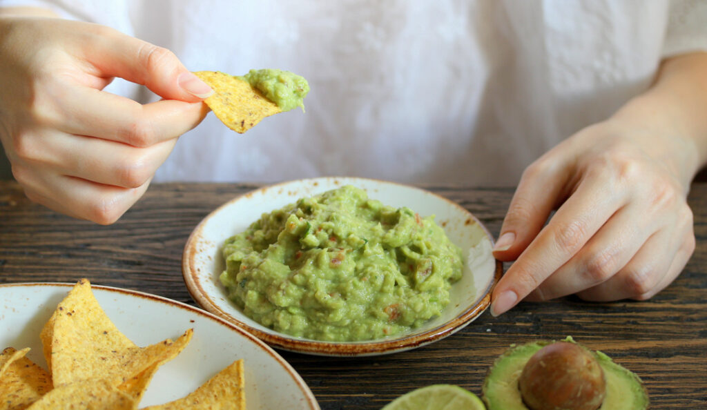 limpiar manchas de guacamole