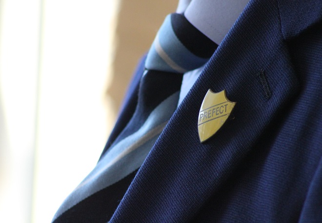como quitar la pintura de la ropa y uniformes escolares de los niños
