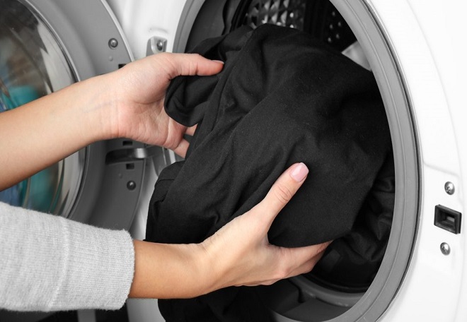 Tips infalibles para recuperar el color de la ropa